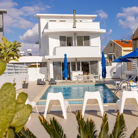 Faros Seaside Villa Larnaca Perivolia Exterior photo