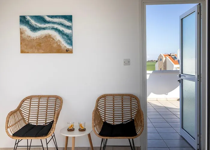Faros Seaside Villa Larnaca